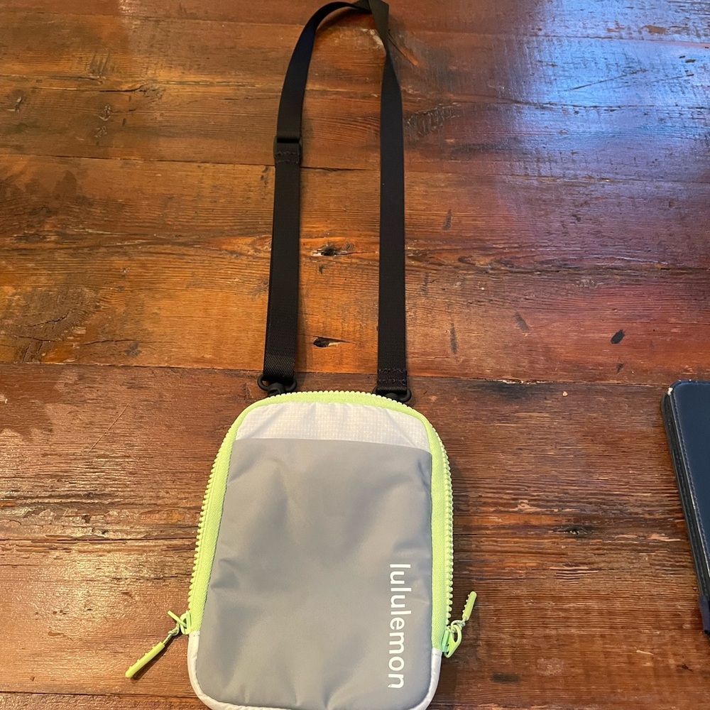 Lululemon crossbody